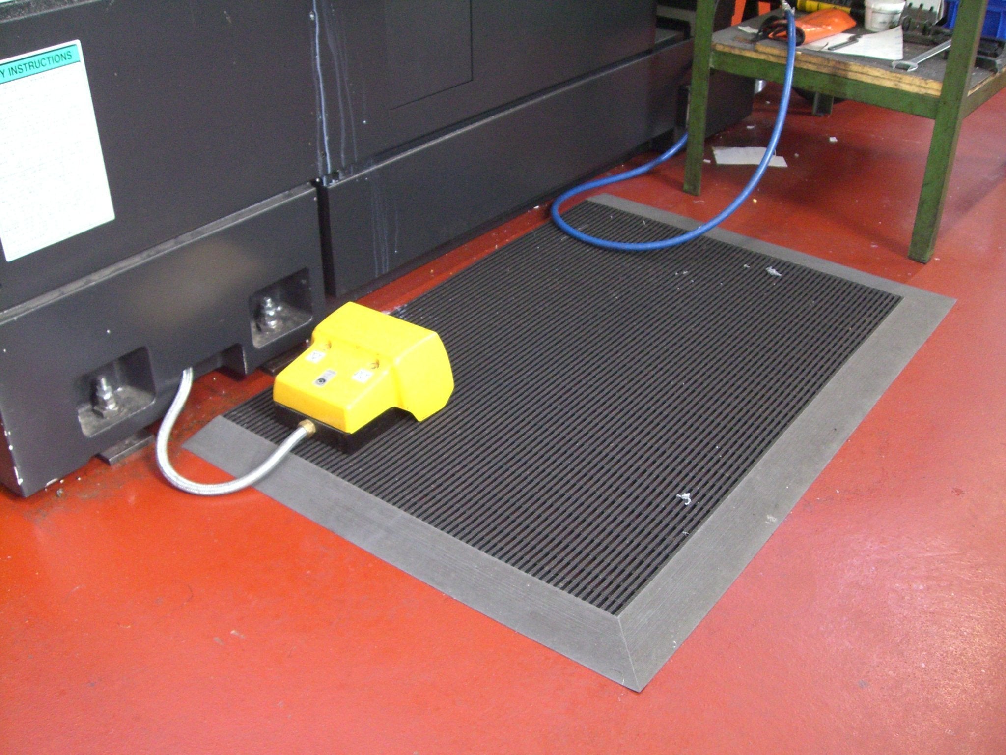 Weather Matting Modular Non Slip Modular Mat. Yellow Or Grey Edging. LinearMat Uni